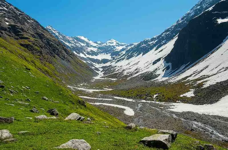 Buran-Ghati-Trek-Himachal-Pradesh