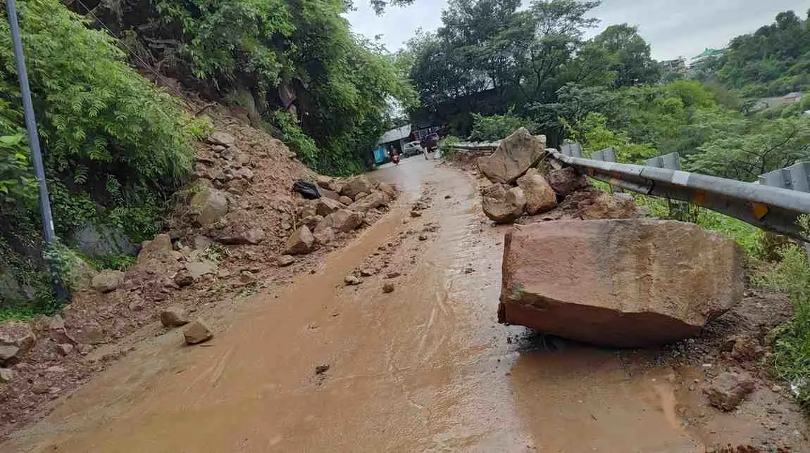 Monsoon-2025-in-Himachal-Pradesh-Do-Not-Travel